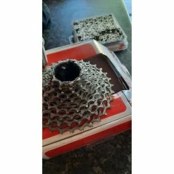 Chaîne -Specialized Soldes cassete v10 plus chaine scram 2