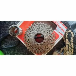 Chaîne -Specialized Soldes cassete v10 plus chaine scram 3