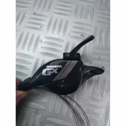 Commandes De Vitesses / Shifters Sram -Specialized Soldes commande de vitesse gauche sram gx 2v trigger noir 4