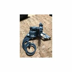 Dérailleur Avant Shimano -Specialized Soldes derailleur avant 3 plateaux shimano deore xt 2