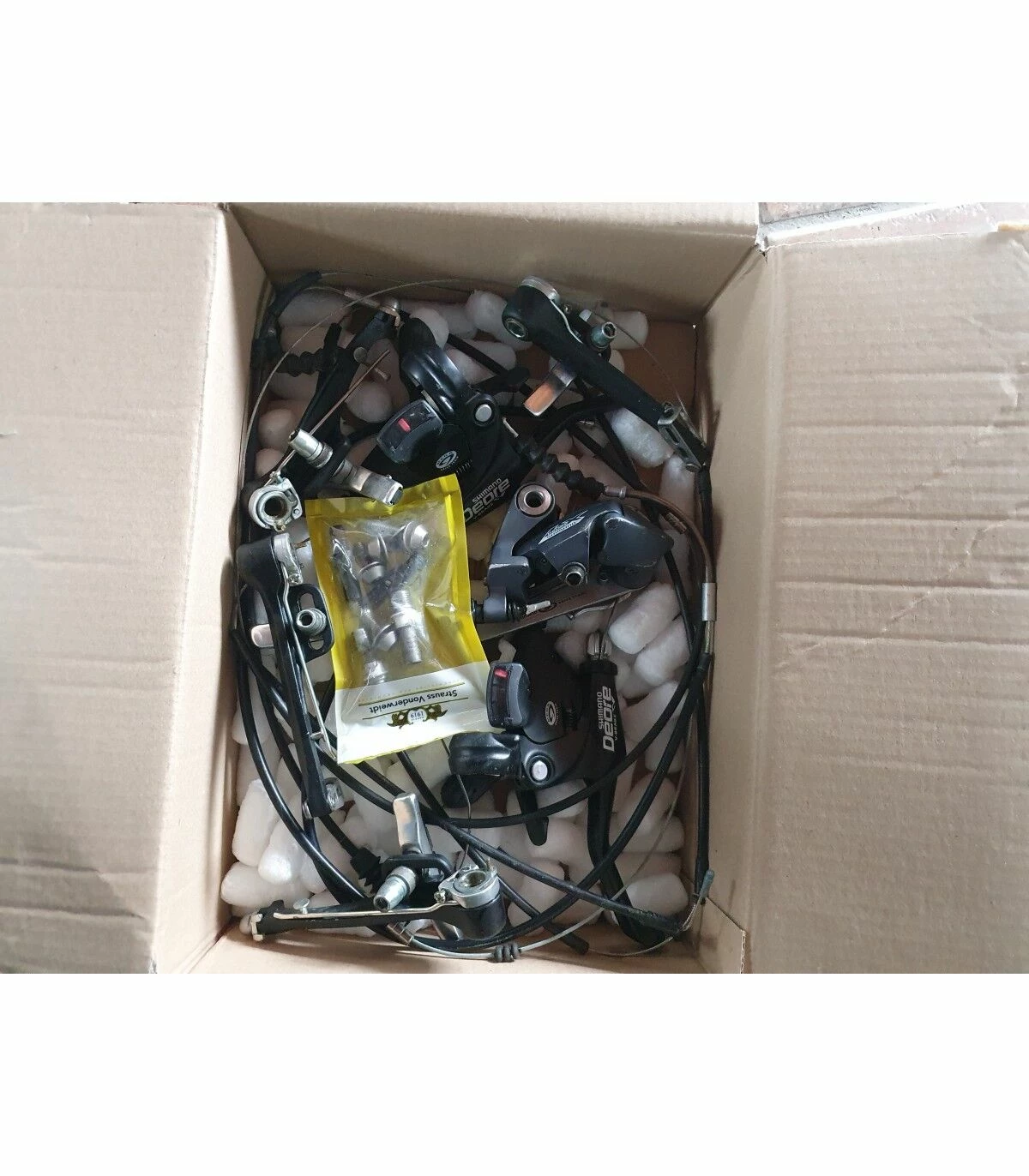 Shimano Commandes De Vitesses / Shifters 3 Shimano Commandes De Vitesses / Shifters