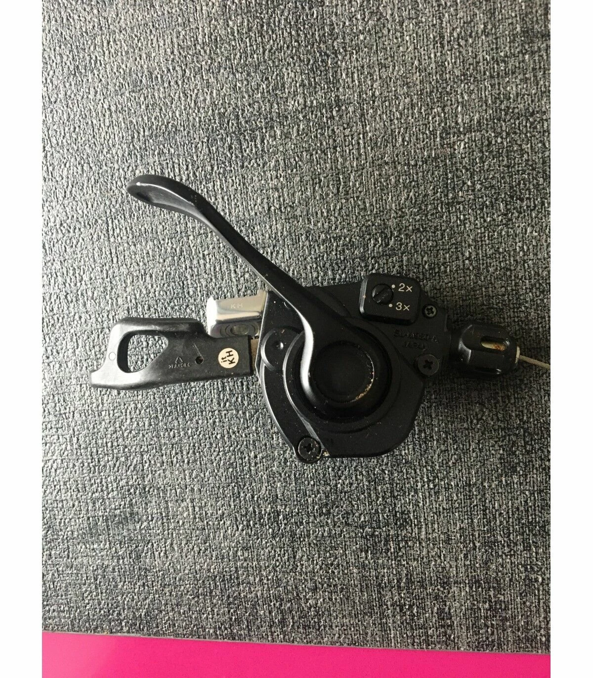 Shimano Commandes De Vitesses / Shifters 4 Shimano Commandes De Vitesses / Shifters – Image 2