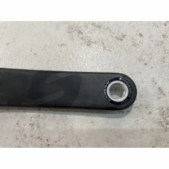 Pédalier Race Face -Specialized Soldes pedalier neuf complet manivelles carbone race face next sl cinch noir neuf 175mm 2