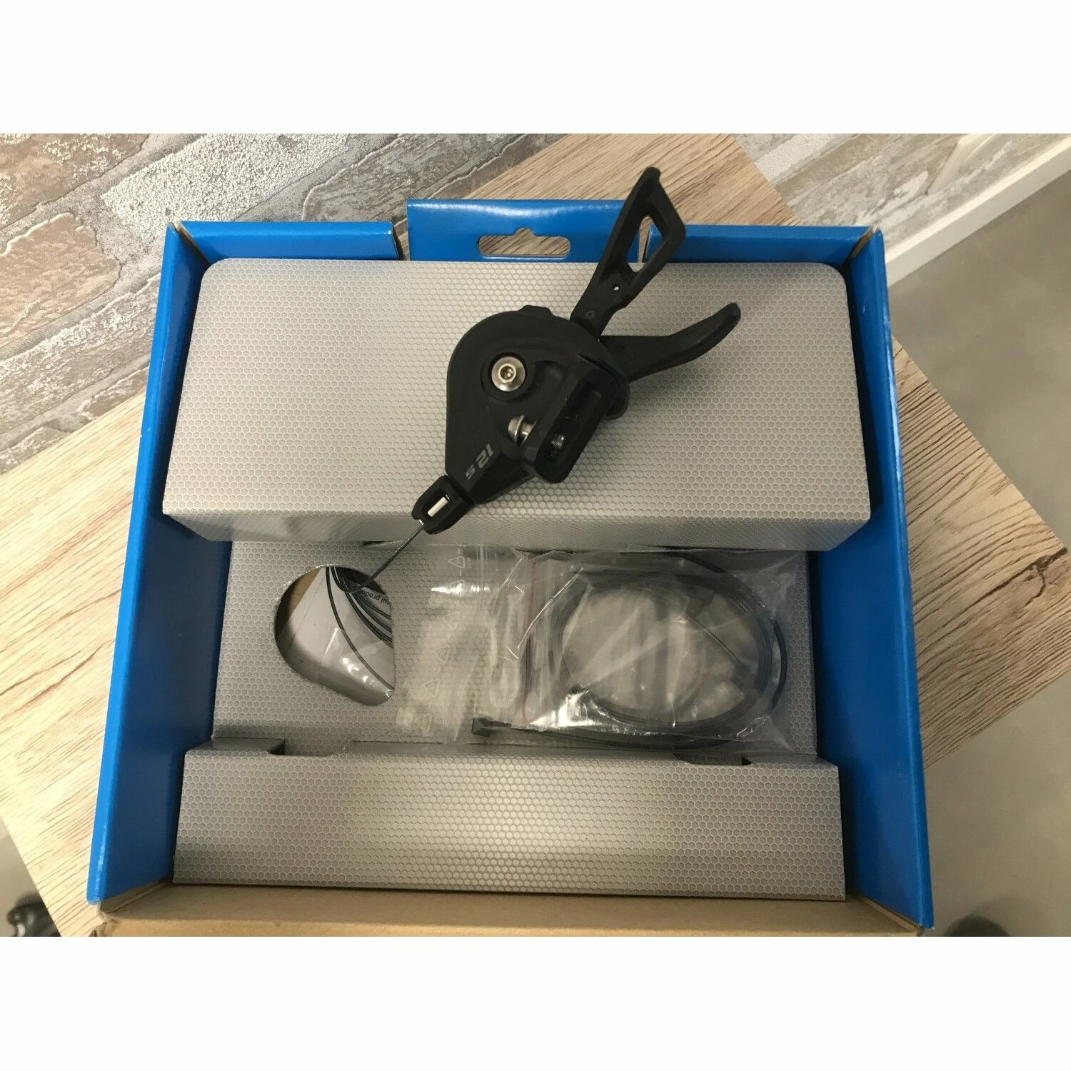 Commandes De Vitesses / Shifters Shimano 7 Commandes De Vitesses / Shifters Shimano – Image 5