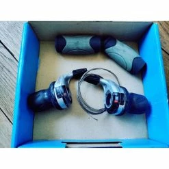 Shimano Commandes De Vitesses / Shifters -Specialized Soldes shifters grip shift sram rocket 3x9v compatible shimano 2